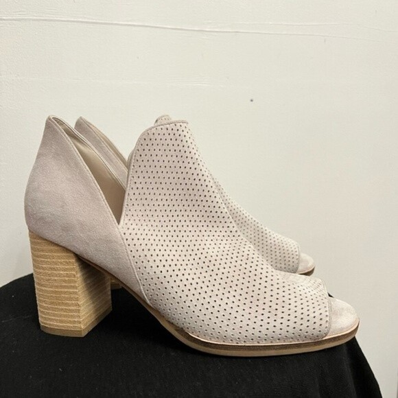 NWOT Cole Hann Shiloh Ankle Booties - Picture 4 of 7